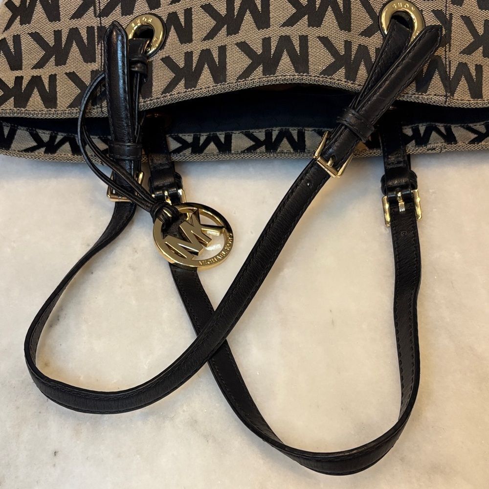 Michael Kors Bag Purse Handbag Jet Set Monogram Canvas Leather Tote Pocketbook - Picture 10 of 16